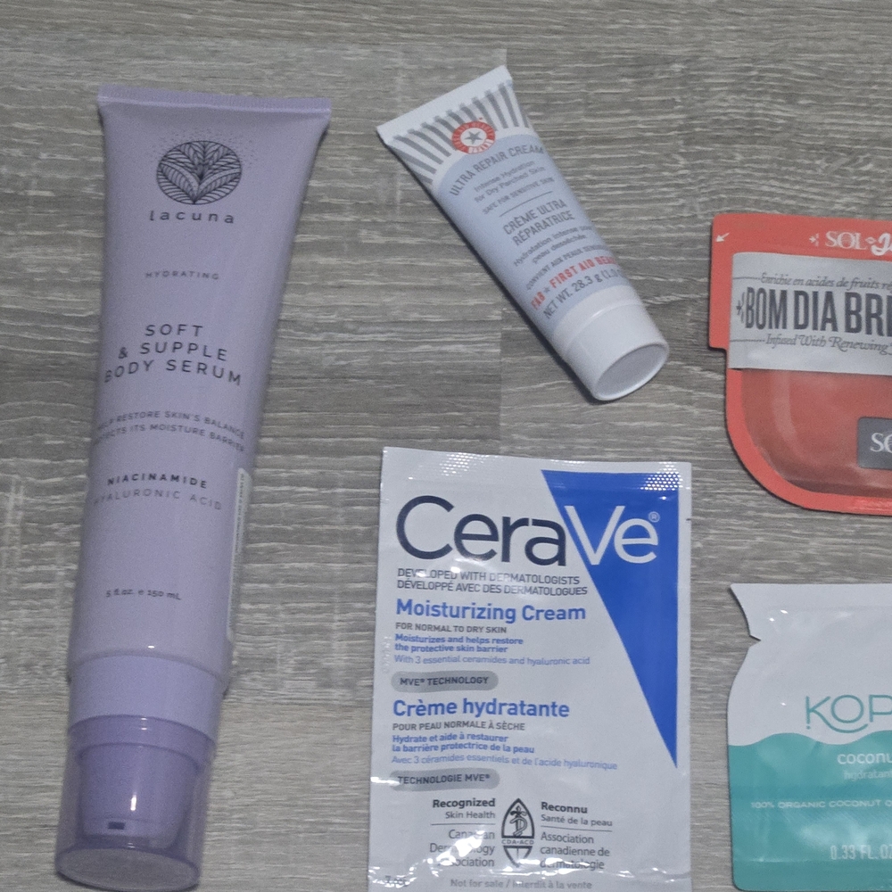 Body Cream Set - Picture 2 of 3